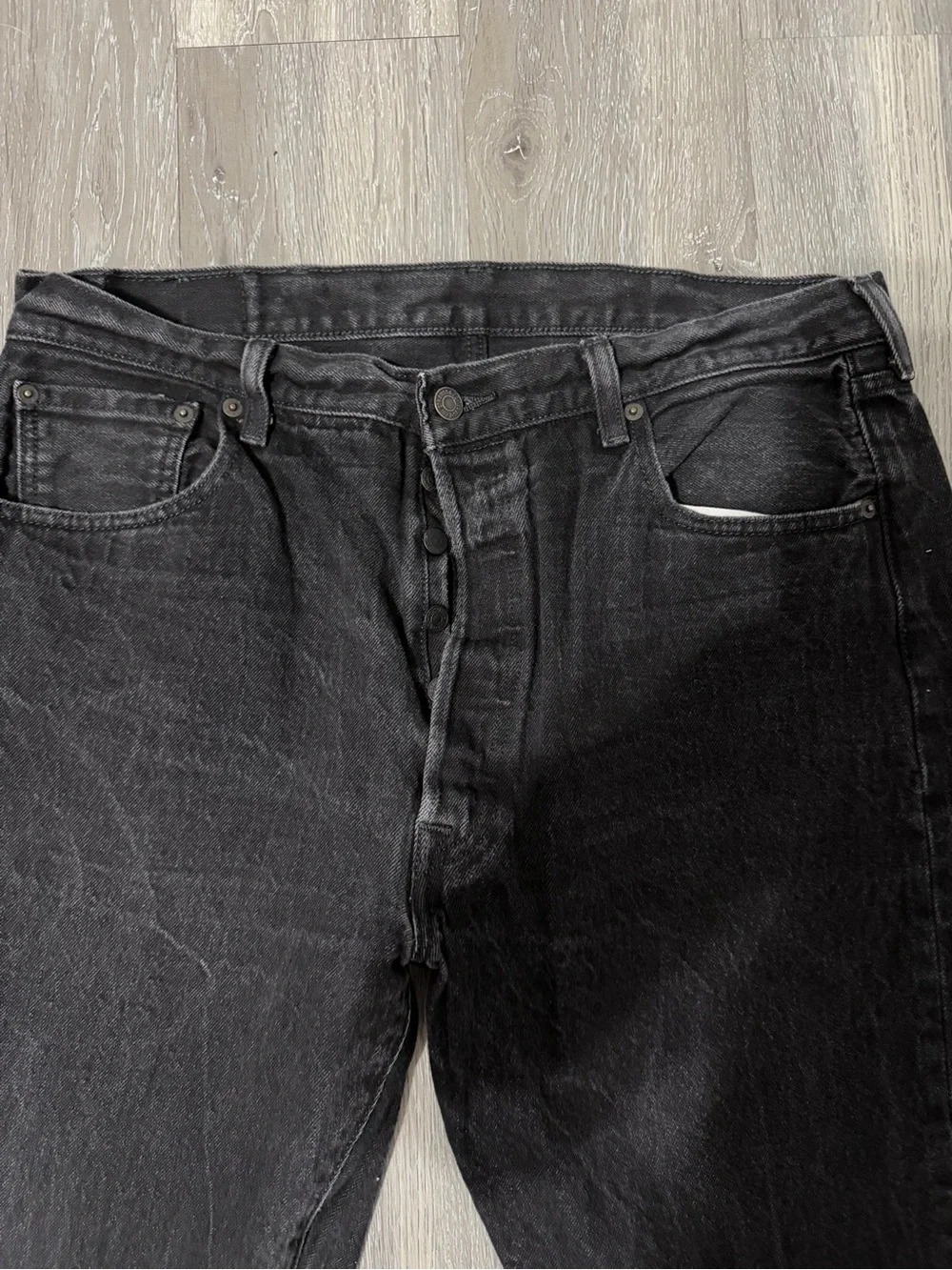 Levi's 501 Men's Straight Black Button-Fly Jeans 38X32
